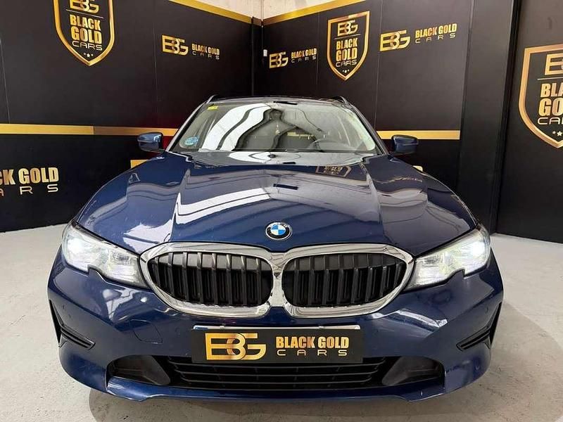 Usado BMW 318 Comfort Edition 150 CV (110 kW) 2020 Azul Familiar