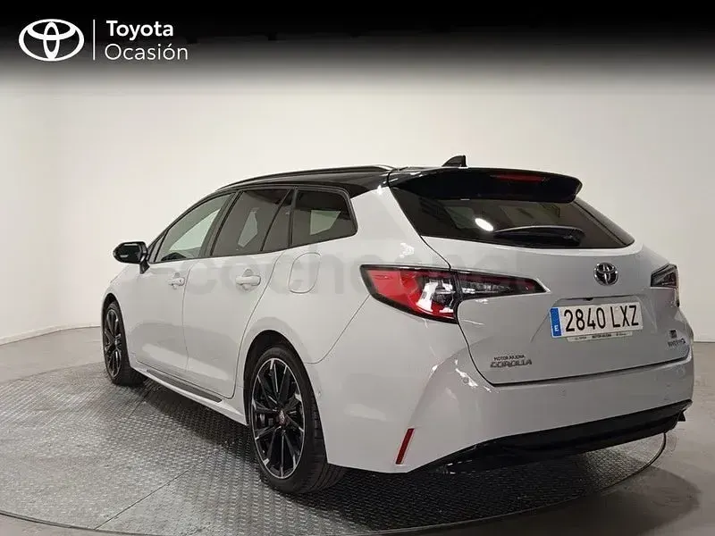 Usado Toyota Corolla Sport 180 CV (132 kW) 2022 Beige Familiar