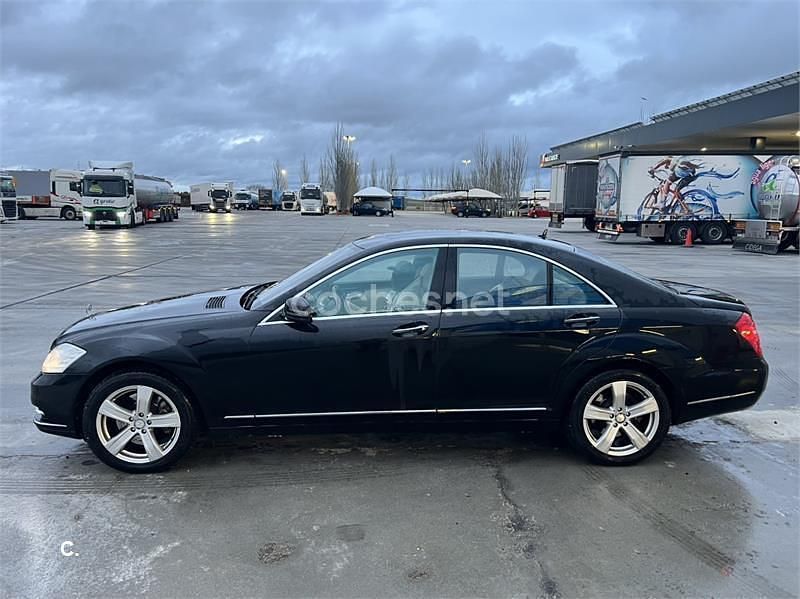 Usado Mercedes S500 388 CV (285 kW) 2010 Negro Berlina