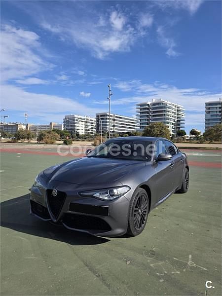 Gris / plata Usado 2022 Alfa Romeo Giulia Ti Berlina | 34.500 € (Caro) - Imagen 1/4