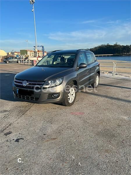 Usado VW Tiguan 110 CV (80 kW) 2013 Gris / plata SUV