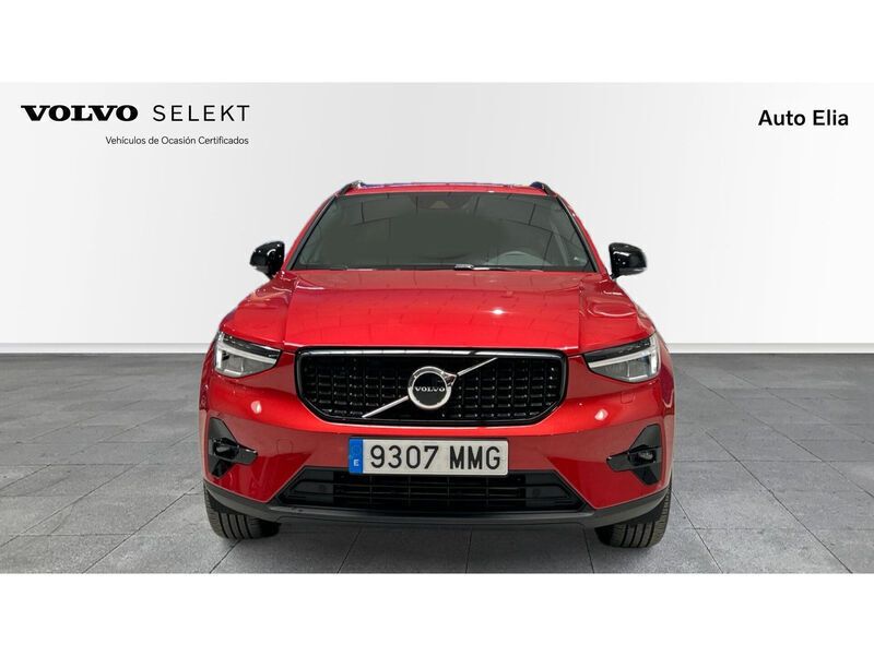 Usado Volvo XC40 Plus 262 CV (192 kW) 2023 Rojo SUV