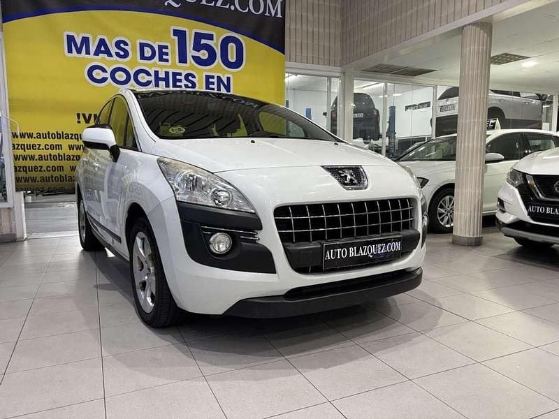 Blanco Usado 2012 Peugeot 3008 Access Monovolumen | 7600 € - Imagen 1/4