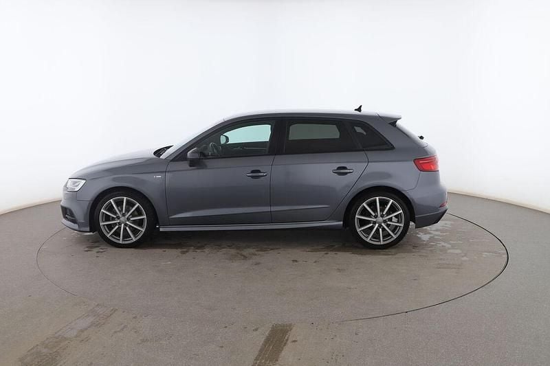 Usado Audi A3 Sportback 116 CV (85 kW) 2018 Gris Utilitario