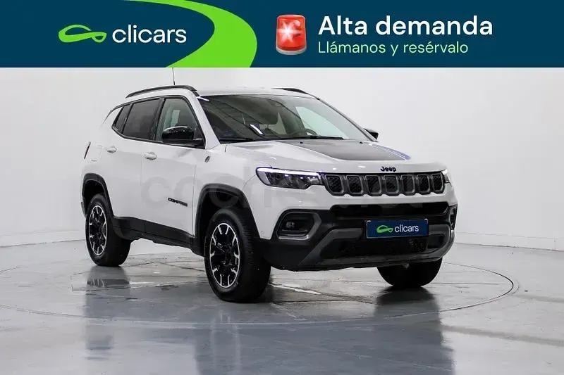 Usado Jeep Compass Trailhawk 240 CV (176 kW) 2024 Blanco SUV