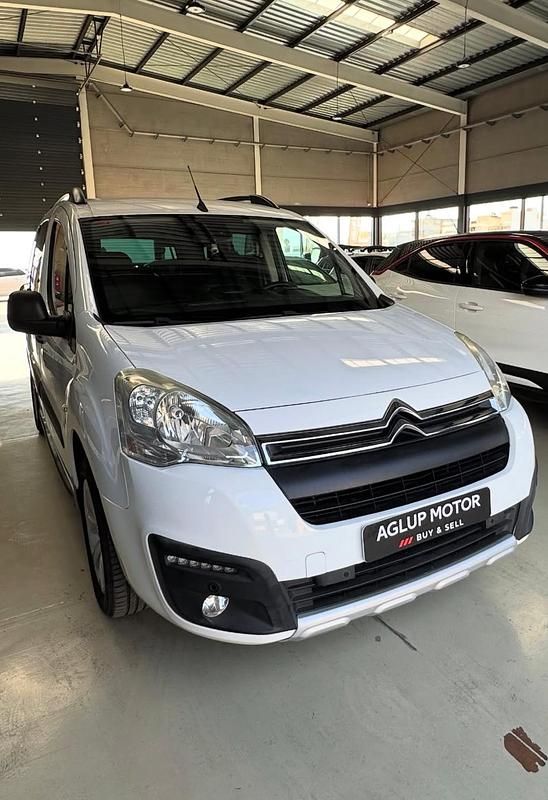 Blanco Usado 2017 Citroën Berlingo PureTech Monovolumen | 10.990 € (Precio justo) - Imagen 1/4