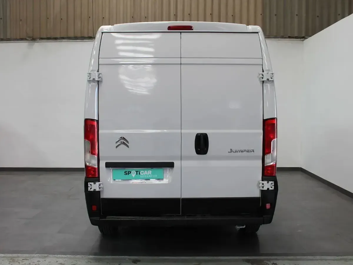 Begagnad Citroën Jumper 120 HK (88 kW) 2021 Vit Minibuss