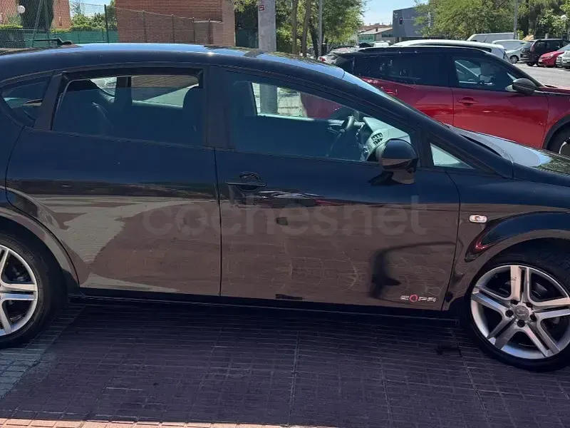 Usado Seat Leon Copa 105 CV (77 kW) 2011 Negro Utilitario