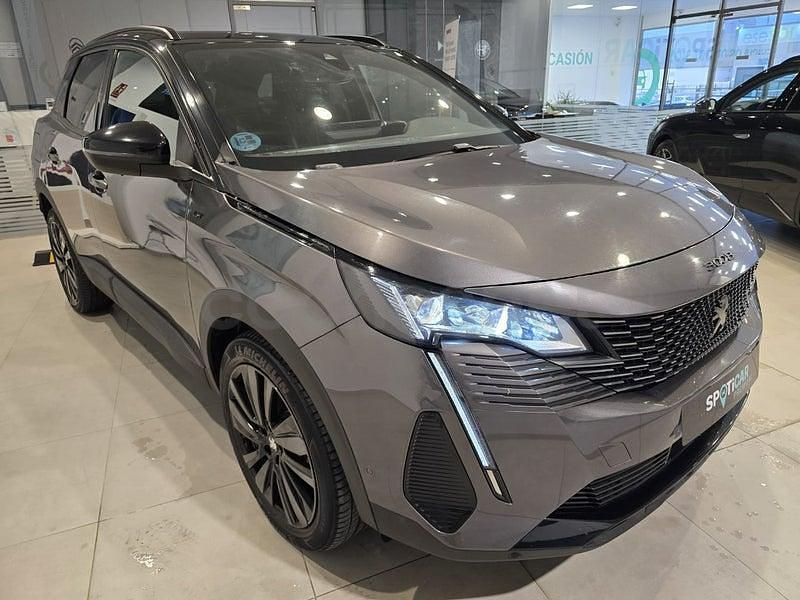 Usado Peugeot 3008 GT 130 CV (95 kW) 2023 Gris / plata SUV
