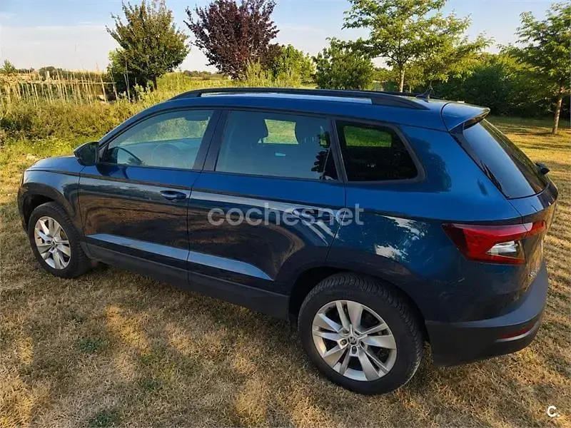 Usado Skoda Karoq Ambition 150 CV (110 kW) 2018 Azul SUV