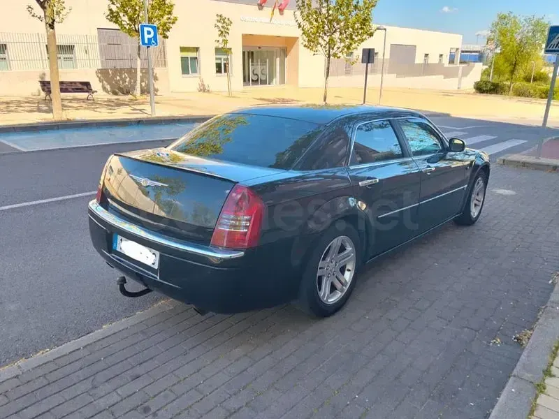 Usado Chrysler 300C Touring 218 CV (160 kW) 2006 Negro Familiar