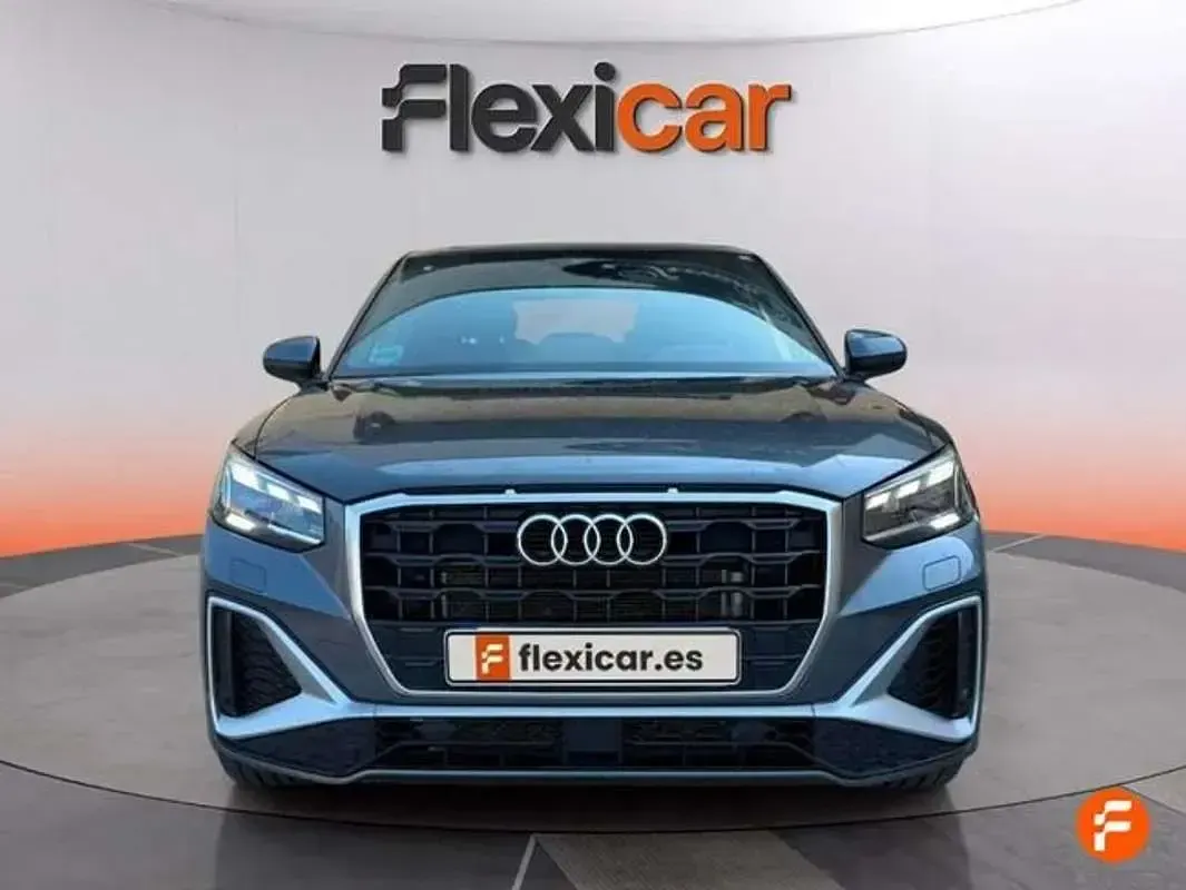 Usado Audi Q2 S-Line 150 CV (110 kW) 2024 Gris SUV