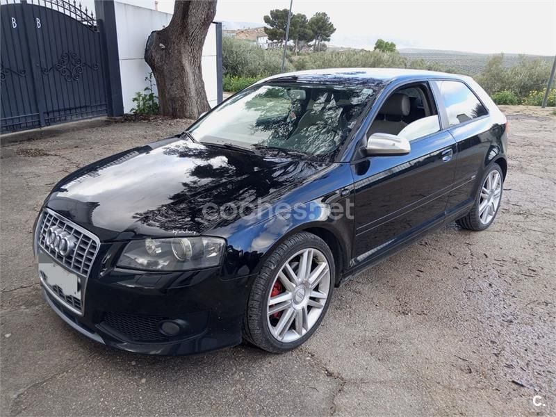 Negro Usado 2006 Audi A3 Ambition Berlina | 4500 € (Precio justo) - Imagen 1/4