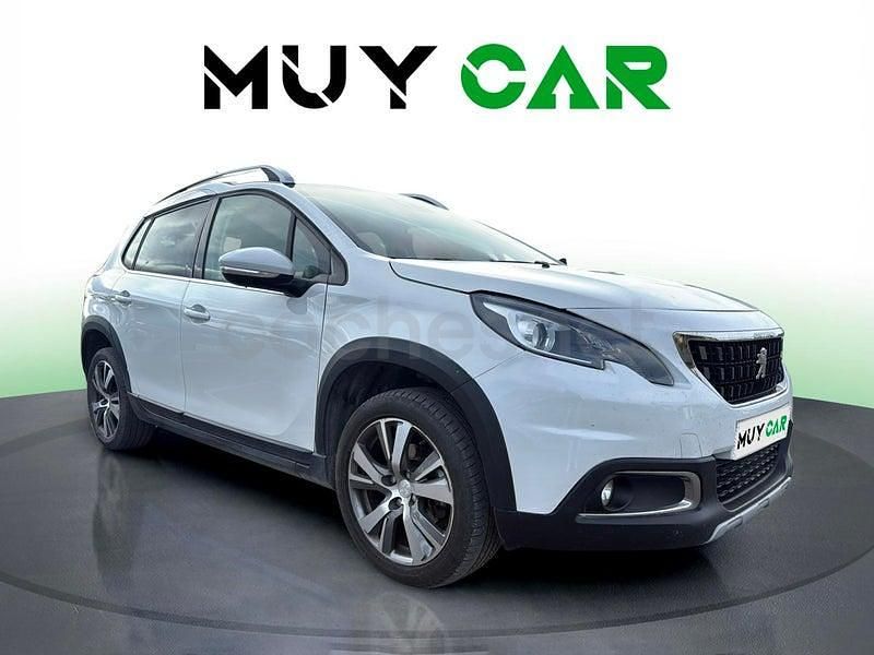 Blanco Usado 2018 Peugeot 2008 Allure SUV | 8990 € (Buen precio) - Imagen 1/4