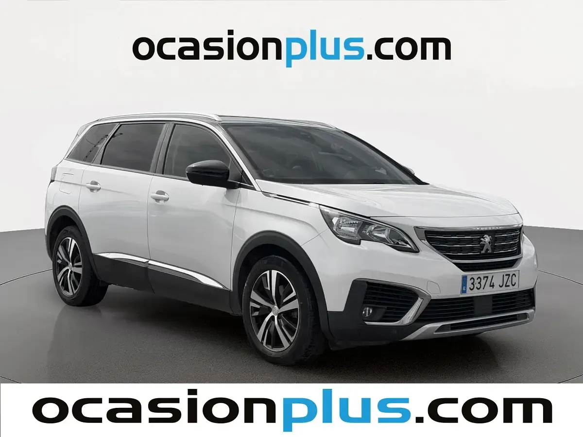 Usado Peugeot 5008 Allure 120 CV (88 kW) 2017 Blanco SUV