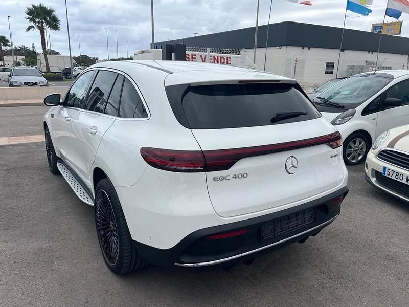 Usado Mercedes EQC400 AMG 300 kW (408 CV) 2022 Blanco metalico SUV