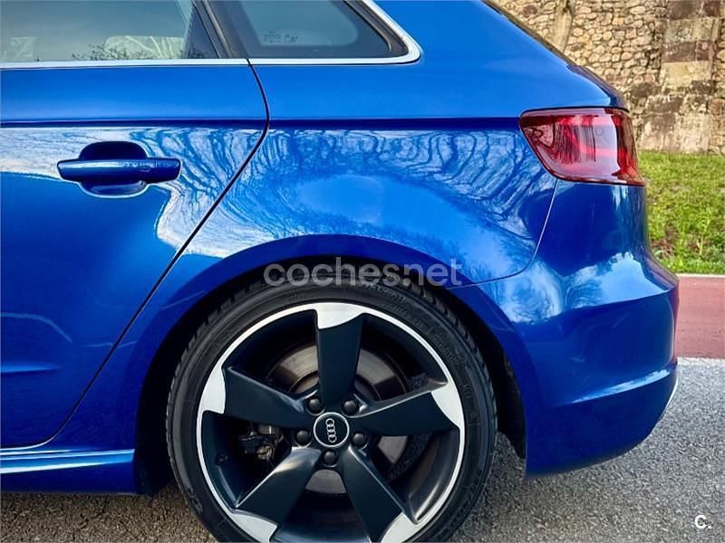 Usado Audi S3 Premium 300 CV (220 kW) 2014 Azul Berlina