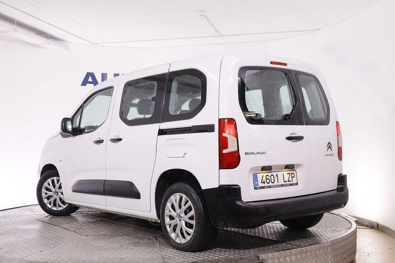 Usado Citroën Berlingo Live 100 CV (73 kW) 2022 Blanco Monovolumen