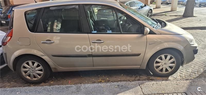 Beige Usado 2006 Renault Scénic II Dynamique Monovolumen | 2500 € (Precio justo) - Imagen 1/4