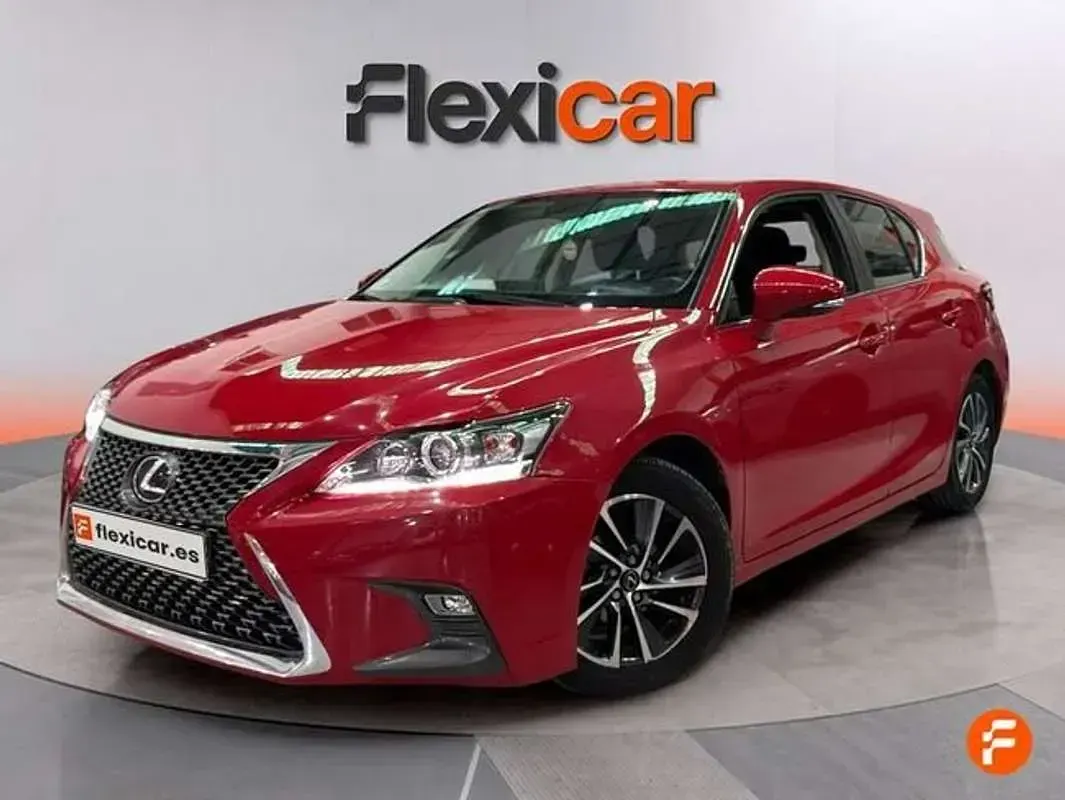 Usado Lexus CT200h 136 CV (100 kW) 2018 Rojo Berlina