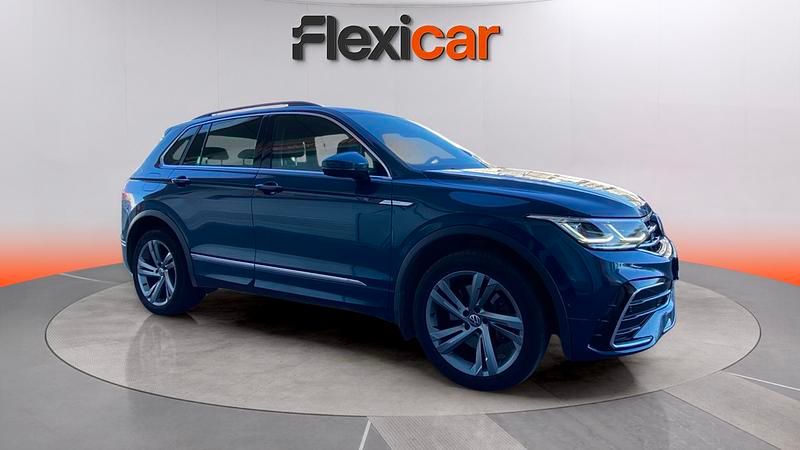 Usado VW Tiguan R-line 200 CV (147 kW) 2021 Negro SUV