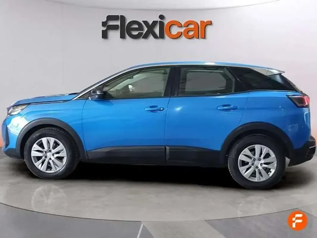 Usado Peugeot 3008 Allure 131 CV (96 kW) 2022 Azul SUV