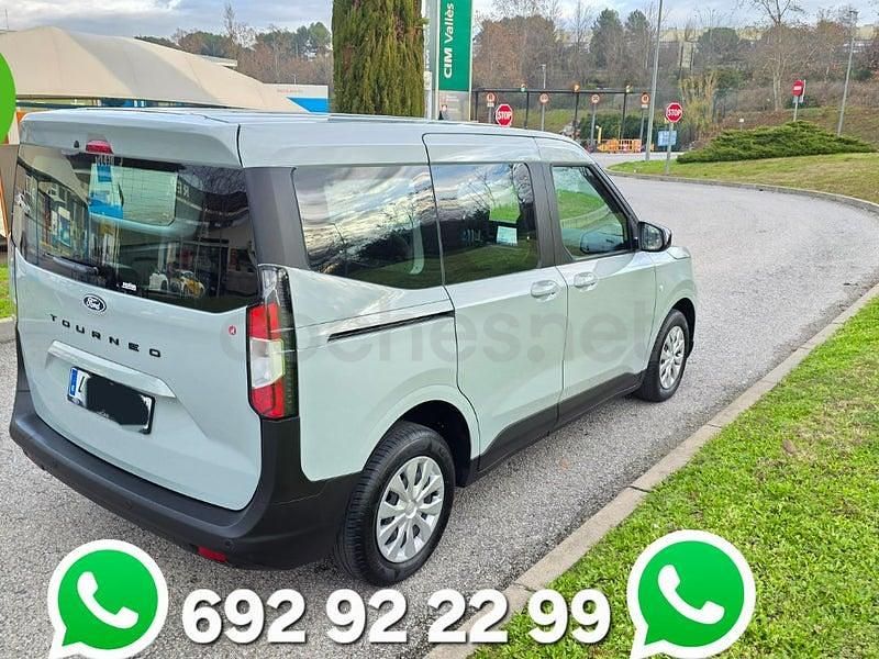 Usado Ford Tourneo Courier Active 125 CV (91 kW) 2024 Gris / plata Monovolumen