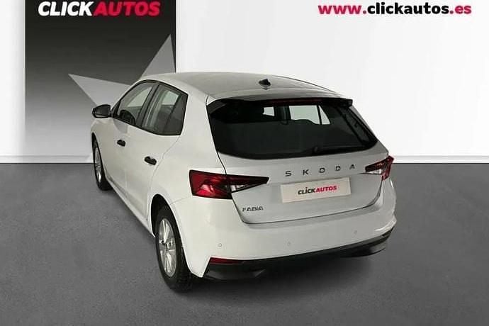 Occasion Skoda Fabia Essence 80 ch (58 kW) 2025 Argent Citadine