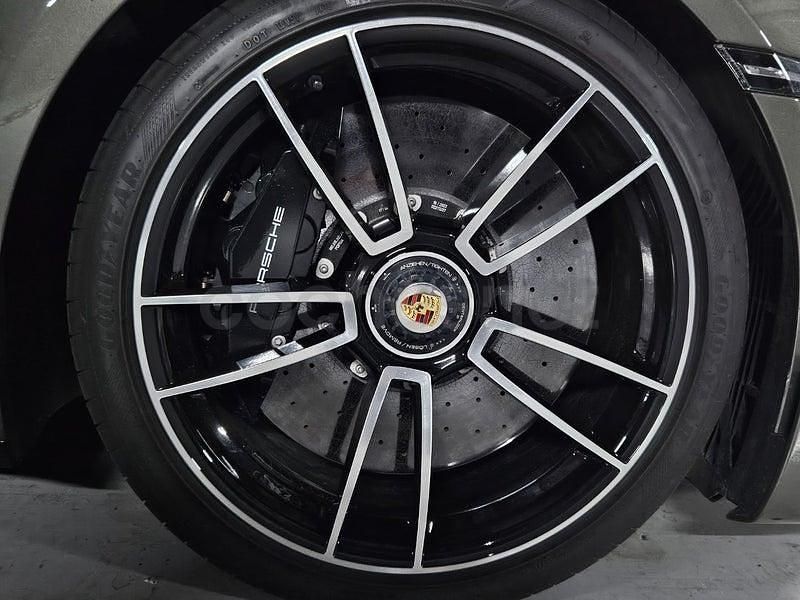 Usado Porsche 911 Turbo S 650 CV (478 kW) 2023 Verde Coupe
