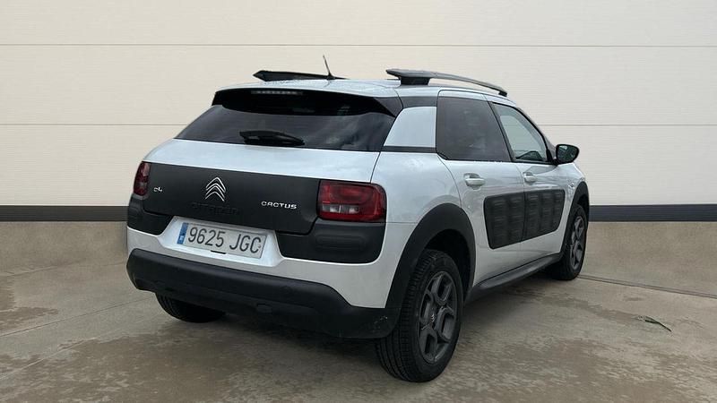 Usado Citroën C4 Feel 100 CV (73 kW) 2015 Blanco SUV