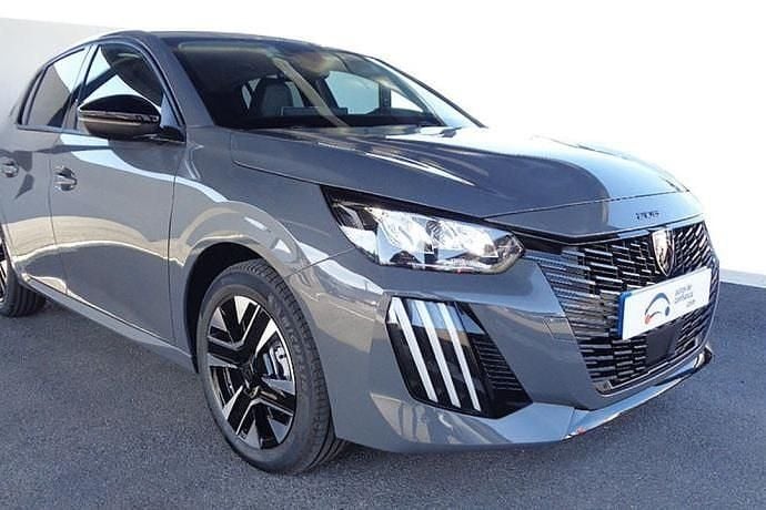 Usado Peugeot 208 Allure 110 CV (80 kW) 2025 Utilitario