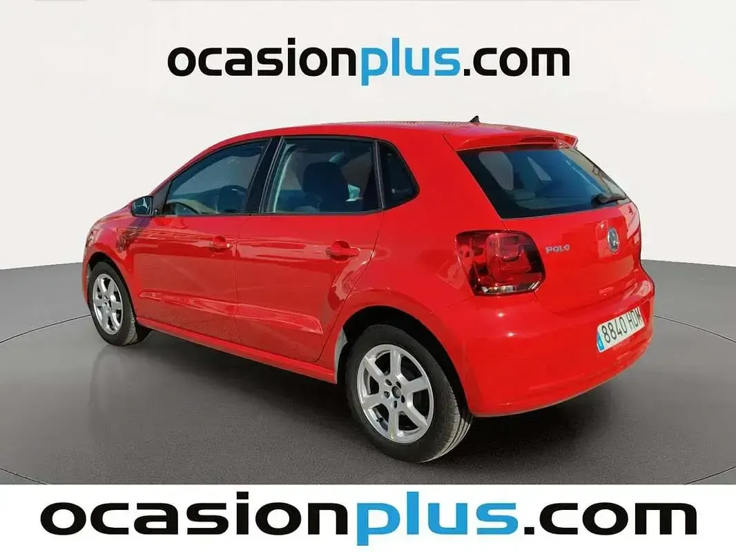 Usado VW Polo Advance 70 CV (51 kW) 2011 Rojo Utilitario