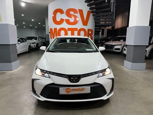 Usado Toyota Corolla Sol 126 CV (92 kW) 2023 Blanco Berlina