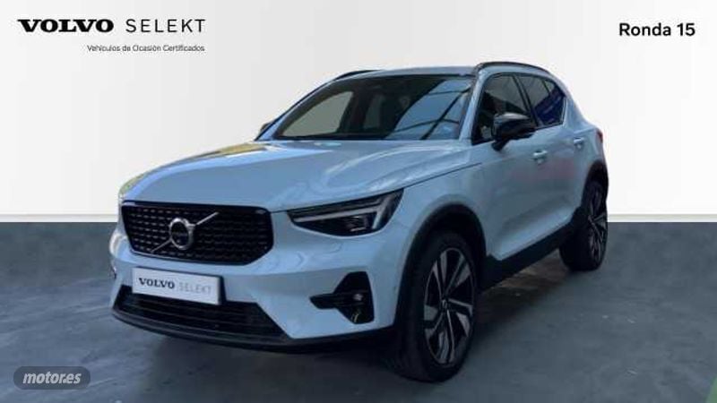 Azul Usado 2024 Volvo XC40 Ultimate SUV | 42.900 € (Un poco caro) - Imagen 1/4