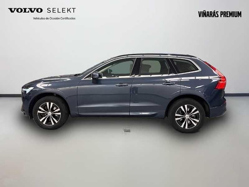 Usado Volvo XC60 Momentum 2022 Azul SUV