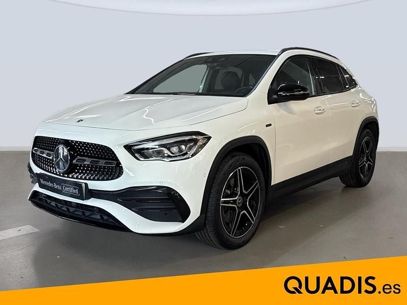 Blanco Usado 2021 Mercedes GLA250 AMG line SUV | 36.900 € (Un poco caro) - Imagen 1/4