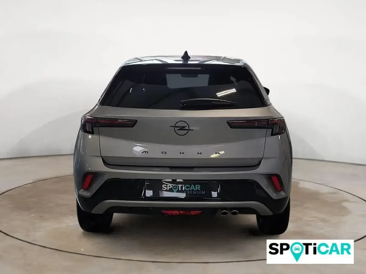 Usado Opel Mokka 136 CV (100 kW) 2025 Gris SUV