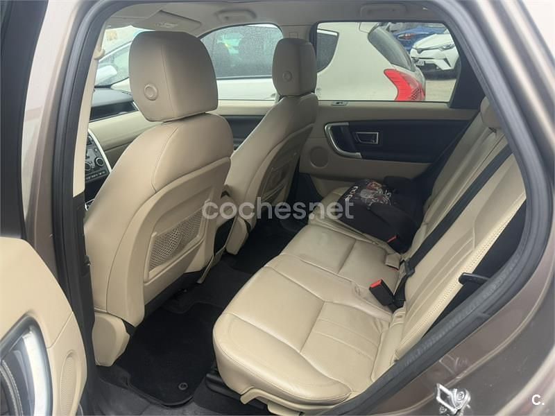 Usado Land Rover Discovery Sport HSE 150 CV (110 kW) 2016 Gris / plata SUV