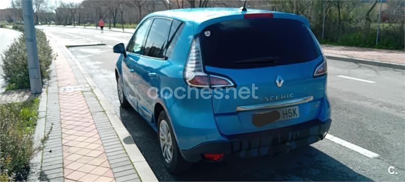 Usado Renault Scénic III Dynamique 130 CV (95 kW) 2013 Azul Monovolumen