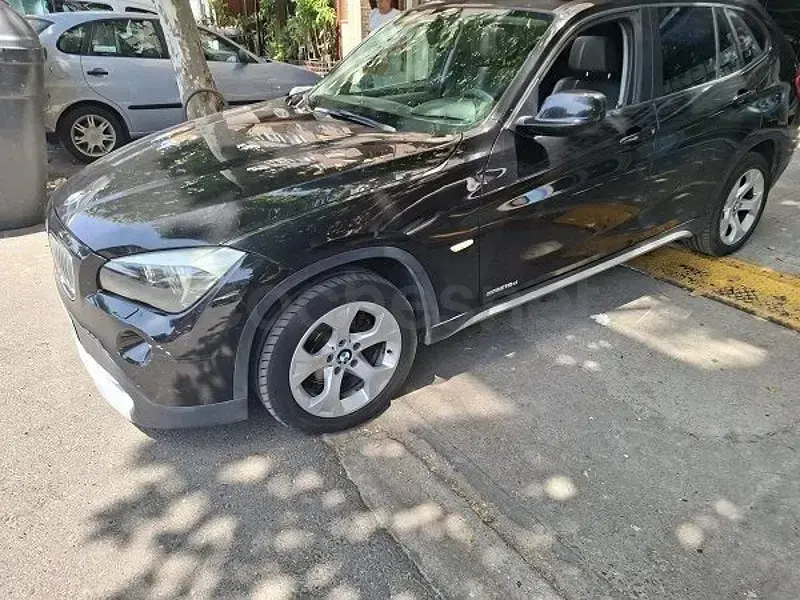 Usado BMW X1 143 CV (105 kW) 2010 Negro SUV
