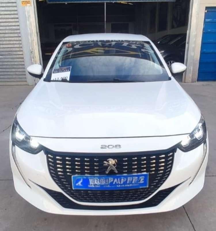 Usado Peugeot 208 Active 102 CV (75 kW) 2021 Blanco Utilitario