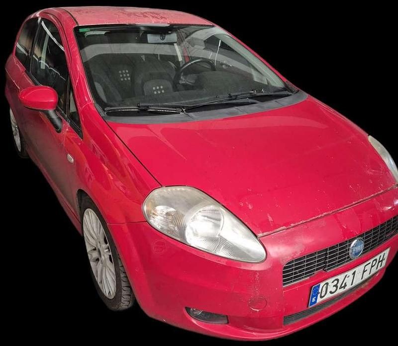 Rojo Usado 2007 Fiat Grande Punto Sport Utilitario | 2000 € (Buen precio) - Imagen 1/4