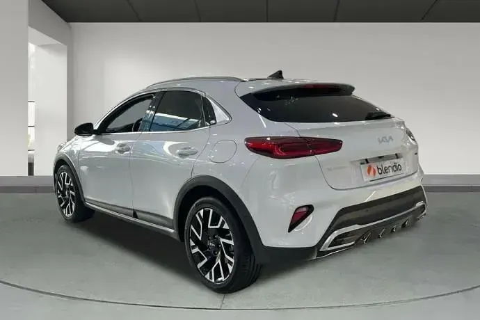 Usado Kia XCeed 143 CV (105 kW) 2024 Blanco SUV