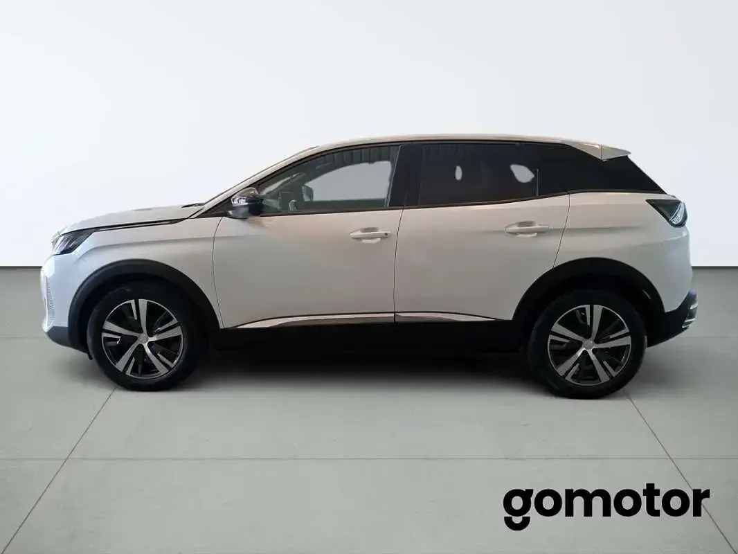 Usado Peugeot 3008 Allure 131 CV (96 kW) 2024 Blanco SUV