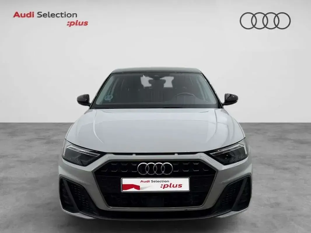 Usado Audi A1 Sportback Black Edition 95 CV (69 kW) 2022 Blanco Utilitario