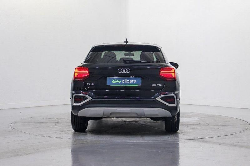 Usado Audi Q2 Advanced Plus 116 CV (85 kW) 2021 Negro SUV