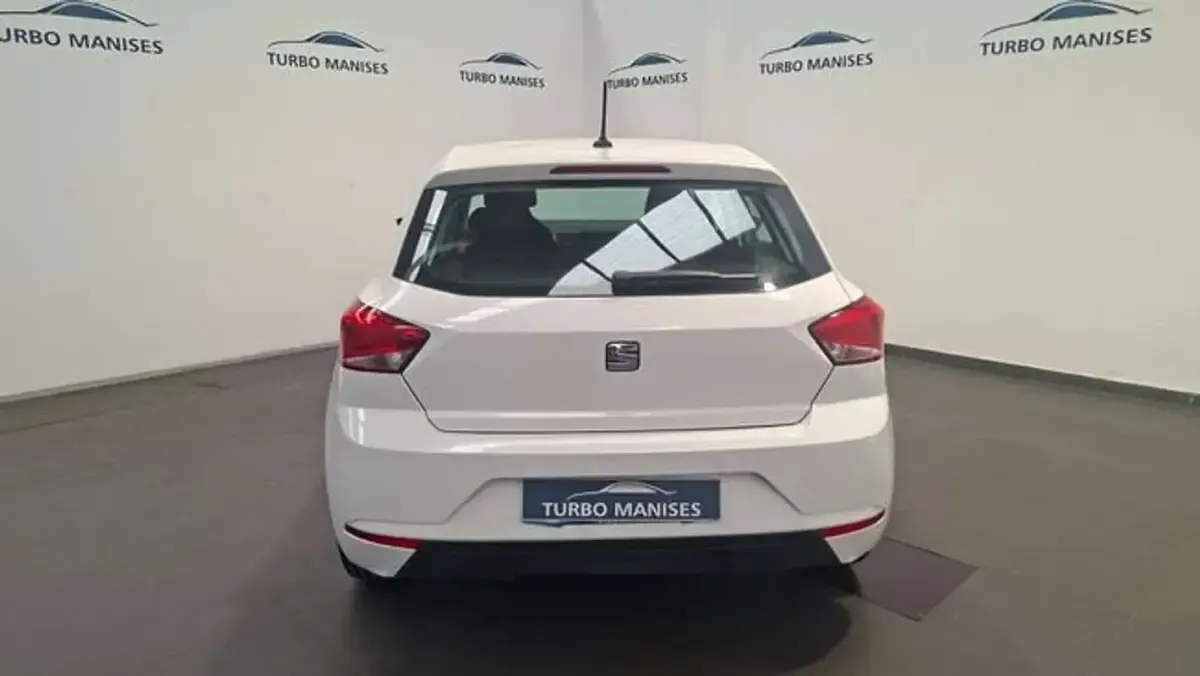 Usado Seat Ibiza Style 116 CV (85 kW) 2023 Blanco Utilitario