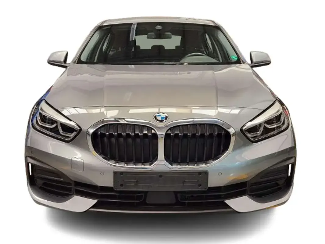 Usado BMW 118 150 CV (110 kW) 2023 Gris Utilitario