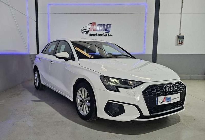Usado Audi A3 Sportback e-tron Advanced Plus 109 CV (80 kW) 2021 Blanco Utilitario