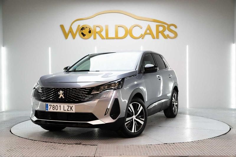 Usado Peugeot 3008 Allure 130 CV (95 kW) 2022 Gris SUV